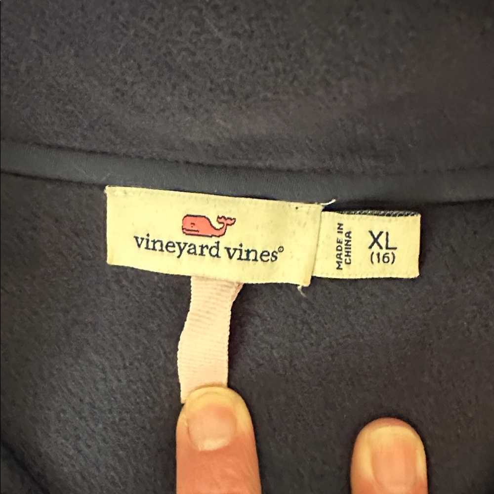 NWOT! Vineyard Vines Girls Navy Fleece Vest with Striped Shoulders sz XL - Picture 3 of 3